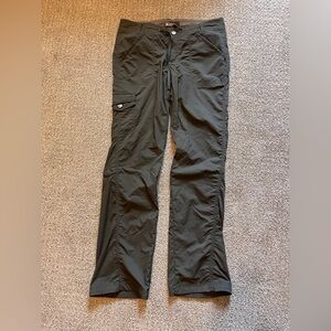 REI Women’s Lightweight Gray Hiking Cargo Pants Sz 2